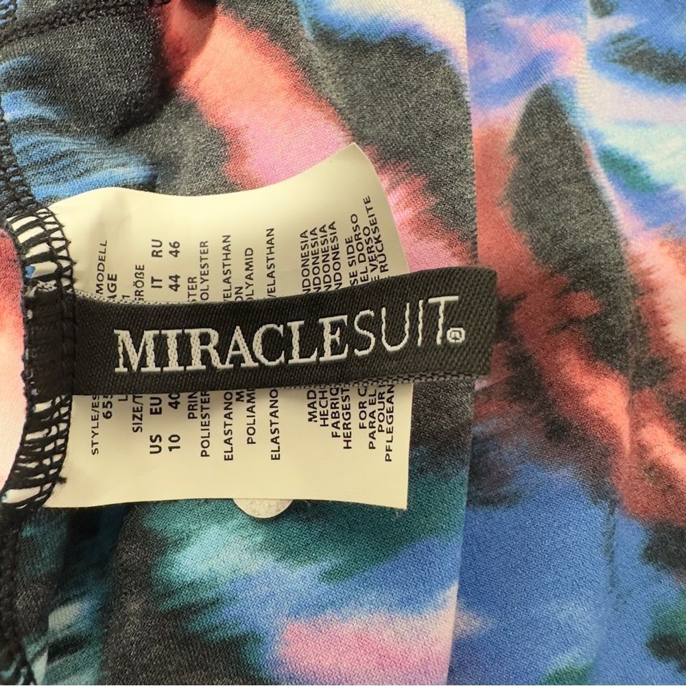 Miraclesuit Multi Color Mesh Crossover Slimming I… - image 8